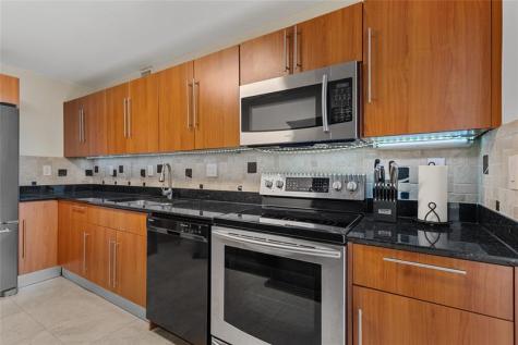 3001 S Ocean Drive Hollywood FL 33019