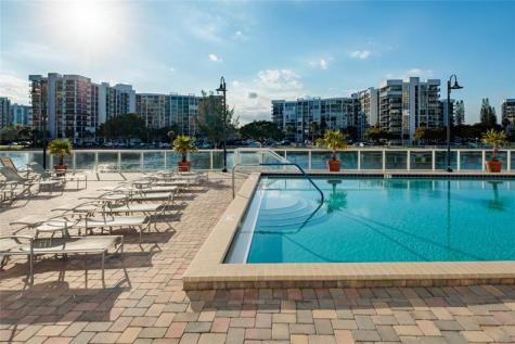 3001 S Ocean Drive Hollywood FL 33019