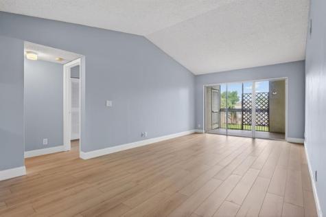 9977 Westview Drive Coral Springs FL 33076
