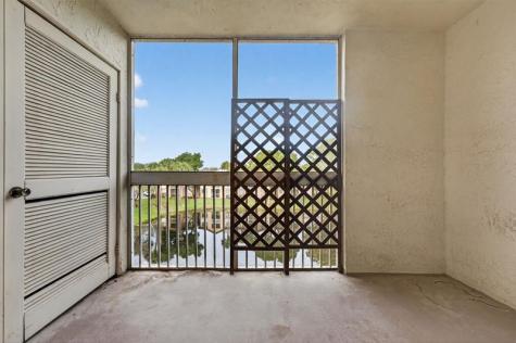 9977 Westview Drive Coral Springs FL 33076