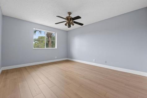 9977 Westview Drive Coral Springs FL 33076