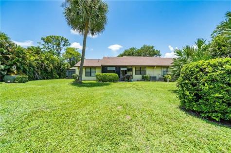 64 Macadamia Court Royal Palm Beach FL 33411