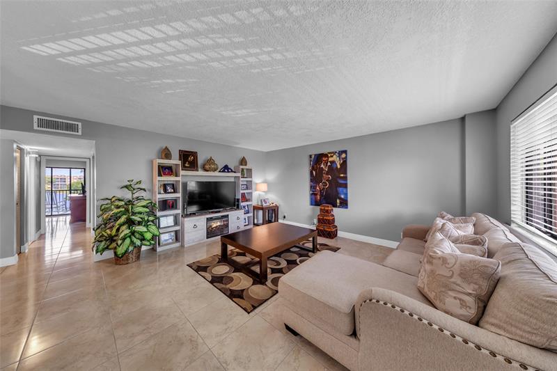 7466 Ashmont Circle Tamarac FL 33321