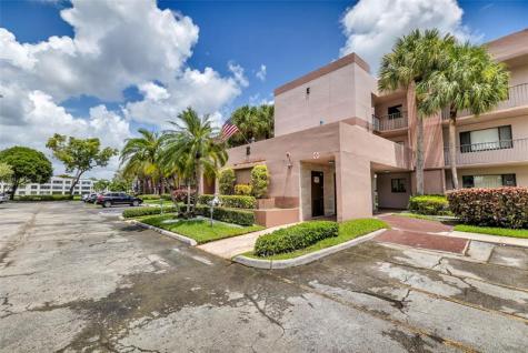 7466 Ashmont Circle Tamarac FL 33321
