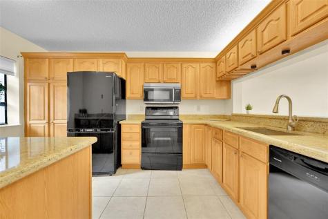10761 NW 14th Street Plantation FL 33322