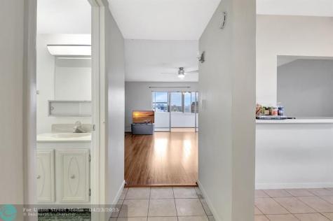715 Lori Drive Palm Springs FL 33461