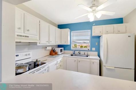715 Lori Drive Palm Springs FL 33461