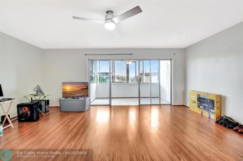 715 Lori Drive Palm Springs FL 33461