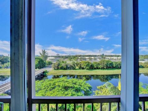 2200 S Cypress Bend Drive Pompano Beach FL 33069