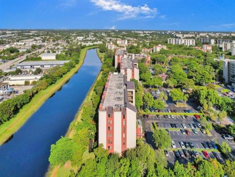 2200 S Cypress Bend Drive Pompano Beach FL 33069