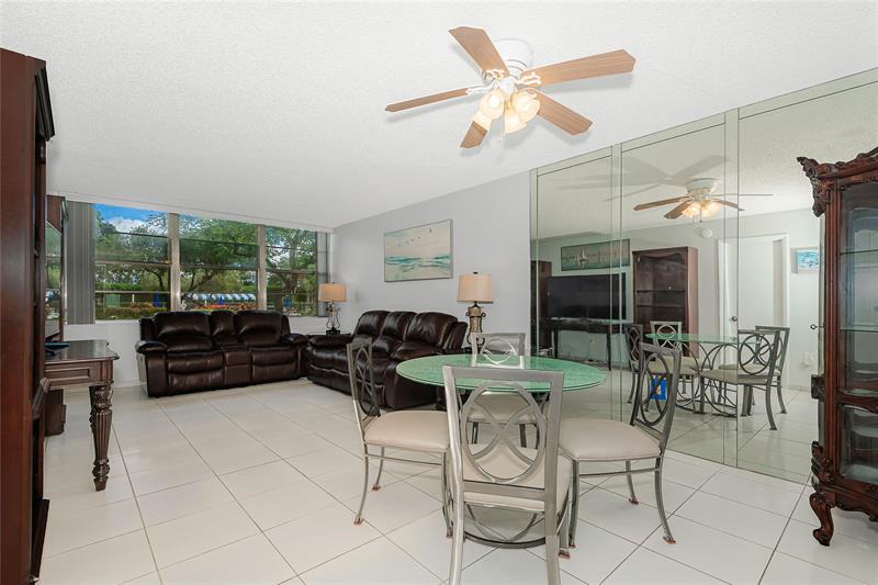 1300 Saint Charles Place # L20 Pembroke Pines Pembroke Pines FL 33026