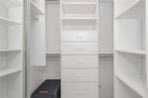 1300 Saint Charles Place # L20 Pembroke Pines Pembroke Pines FL 33026