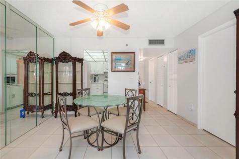 1300 Saint Charles Place # L20 Pembroke Pines Pembroke Pines FL 33026