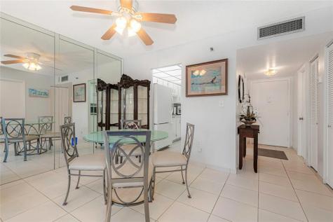 1300 Saint Charles Place # L20 Pembroke Pines Pembroke Pines FL 33026