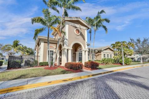 9075 Plymouth Place Tamarac FL 33321