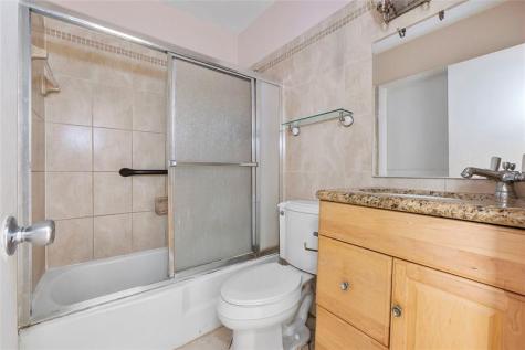 4050 NE 12th Terrace Oakland Park FL 33334