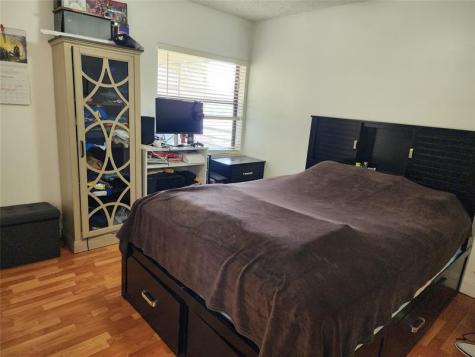 11358 Taft Street Pembroke Pines FL 33026