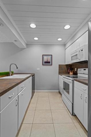 653 Cypress Lane Fort Lauderdale FL 33305