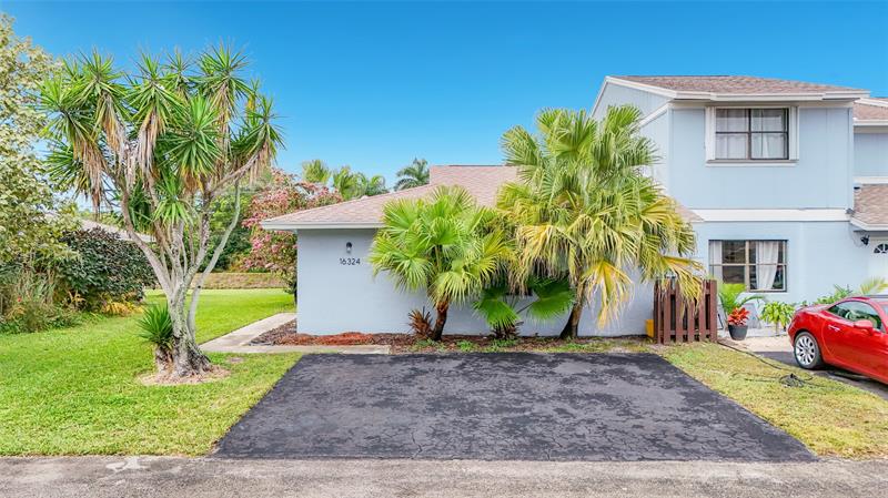 16324 Country Lake Circle Delray Beach FL 33484