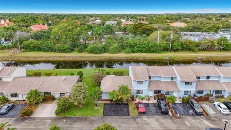 16324 Country Lake Circle Delray Beach FL 33484