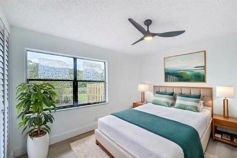 16324 Country Lake Circle Delray Beach FL 33484