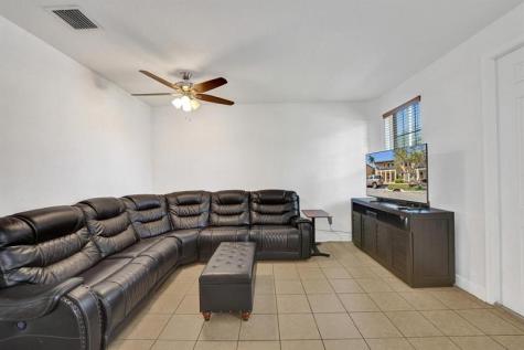 1226 SW 147th Terrace Pembroke Pines FL 33027