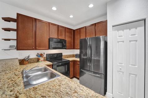 1226 SW 147th Terrace Pembroke Pines FL 33027