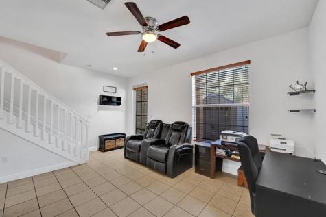 1226 SW 147th Terrace Pembroke Pines FL 33027