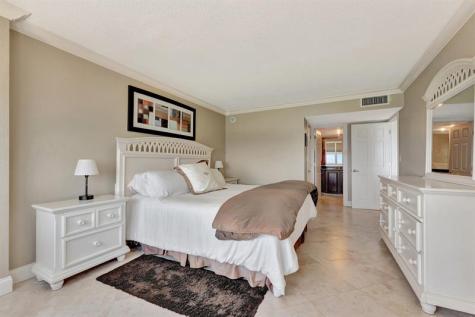 1012 N Ocean Boulevard Pompano Beach FL 33062