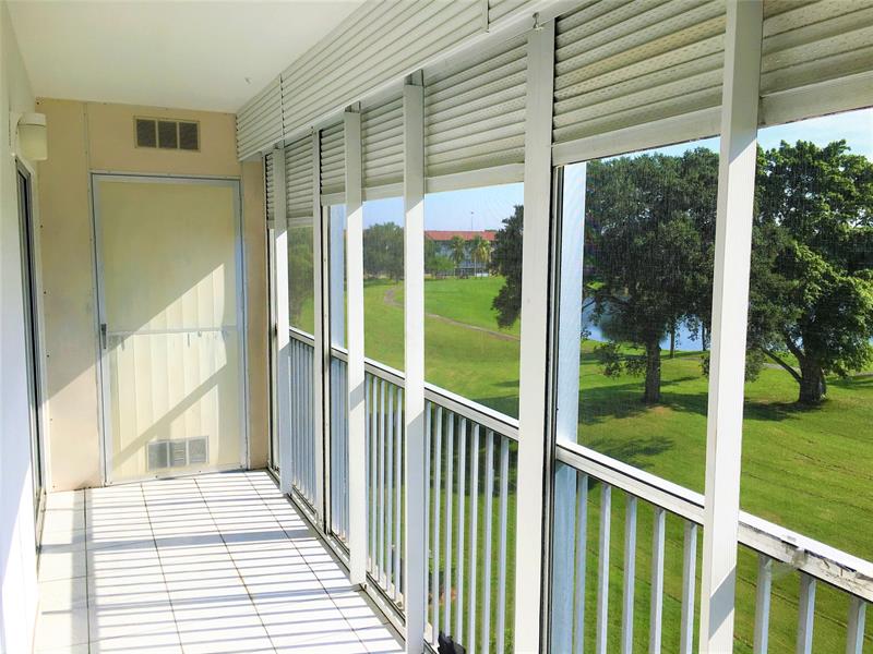 551 SW 135th Avenue Pembroke Pines FL 33027