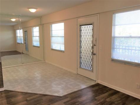 551 SW 135th Avenue Pembroke Pines FL 33027