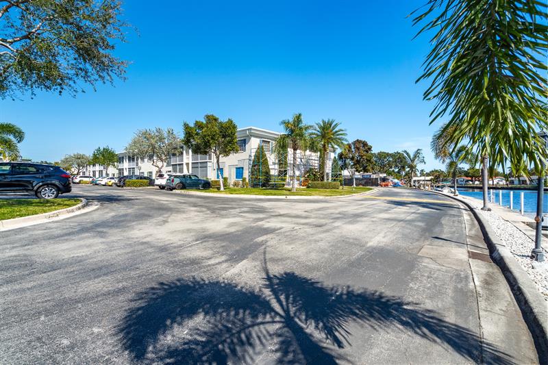 140 Cypress Club Drive Pompano Beach FL 33060