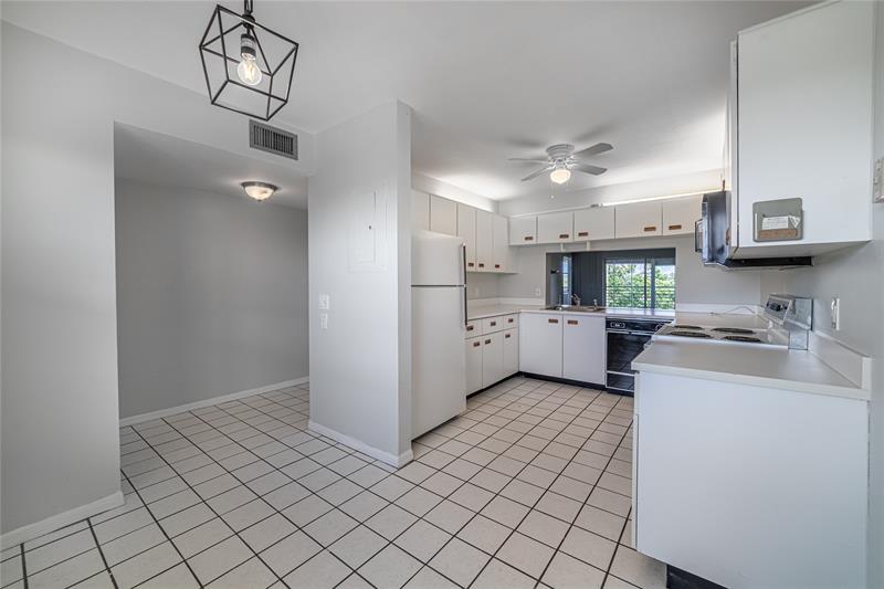 10315 NW 24th Place Sunrise FL 33322