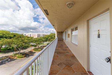 10315 NW 24th Place Sunrise FL 33322