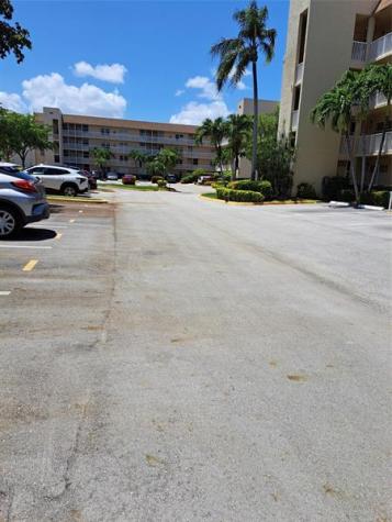 10315 NW 24th Place Sunrise FL 33322