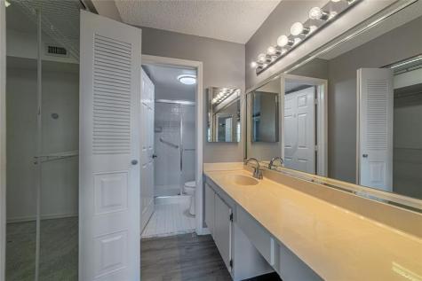 10315 NW 24th Place Sunrise FL 33322