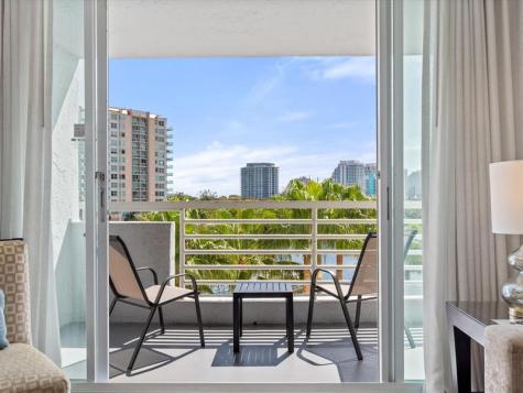 2670 E Sunrise Boulevard Fort Lauderdale FL 33304