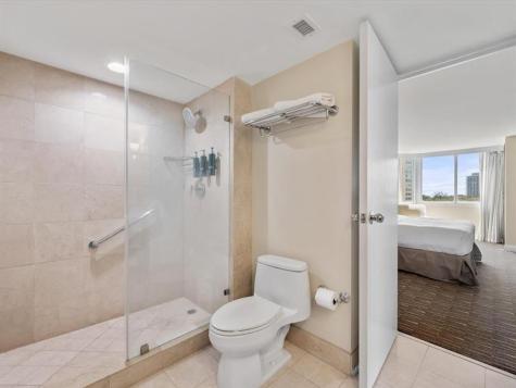 2670 E Sunrise Boulevard Fort Lauderdale FL 33304