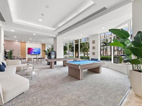 2670 E Sunrise Boulevard Fort Lauderdale FL 33304
