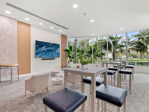 2670 E Sunrise Boulevard Fort Lauderdale FL 33304