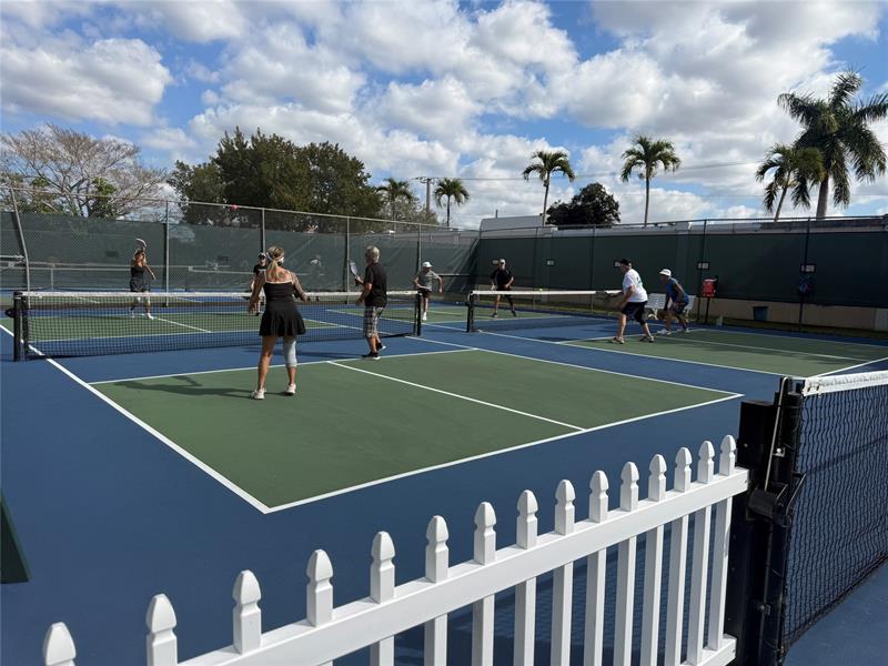 2761 N Pine Island Road Sunrise FL 33322