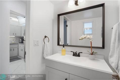 3051 NW 46th Avenue Lauderdale Lakes FL 33313