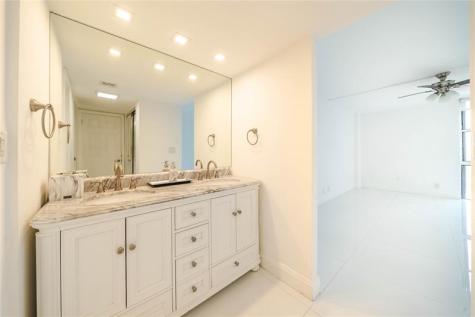 20379 W Country Club Drive Aventura FL 33180