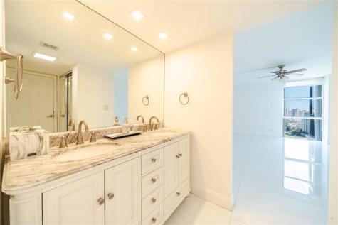 20379 W Country Club Drive Aventura FL 33180