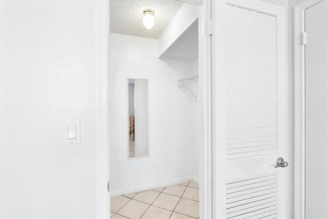 8971 S Hollybrook Boulevard Pembroke Pines FL 33025