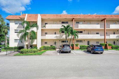 8971 S Hollybrook Boulevard Pembroke Pines FL 33025