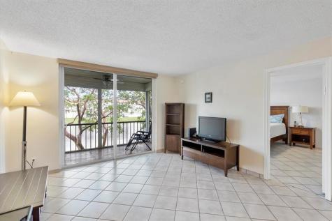 8971 S Hollybrook Boulevard Pembroke Pines FL 33025