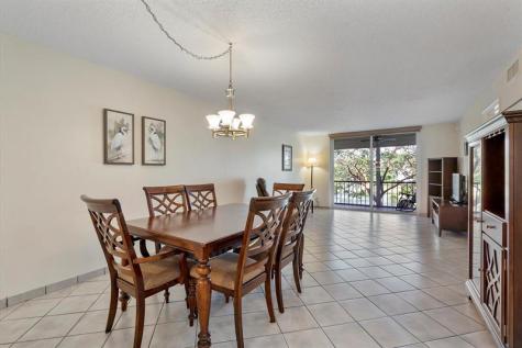 8971 S Hollybrook Boulevard Pembroke Pines FL 33025
