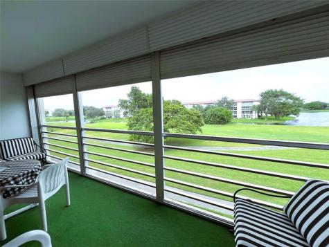 2902 Victoria Circle Coconut Creek FL 33066