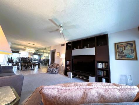 2902 Victoria Circle Coconut Creek FL 33066